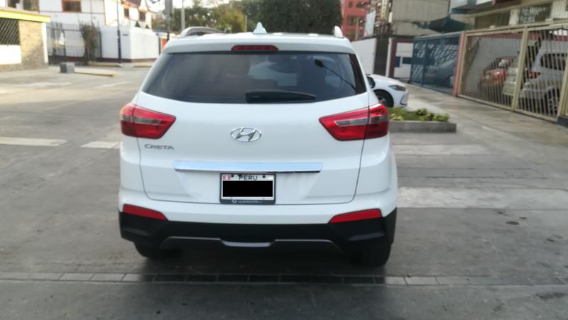 Hyundai Accent • 2016 • 33,000 km 5