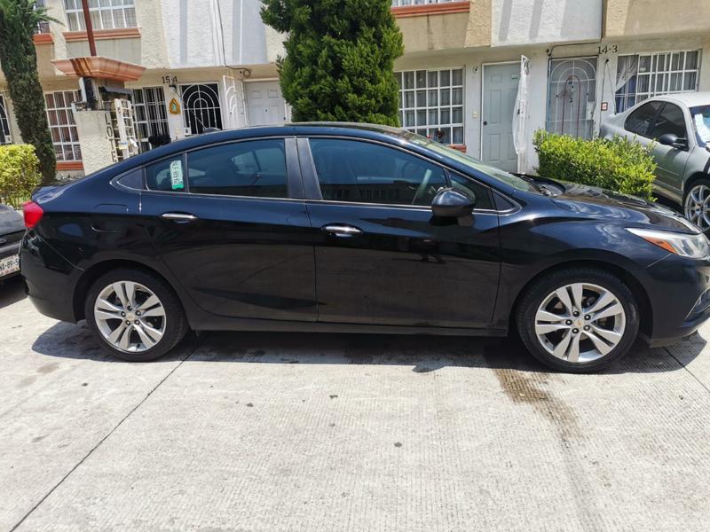 Chevrolet Cruze • 2017 • 12,100 km 6