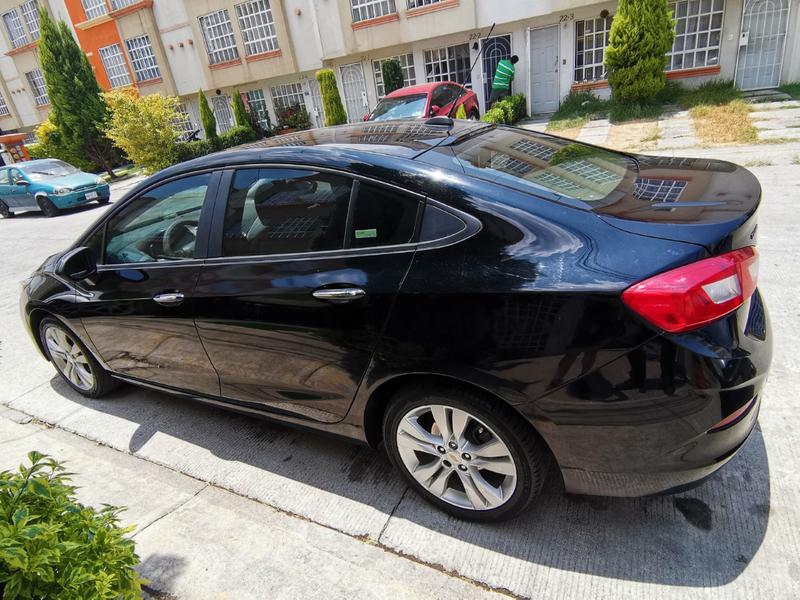 Chevrolet Cruze • 2017 • 12,100 km 5