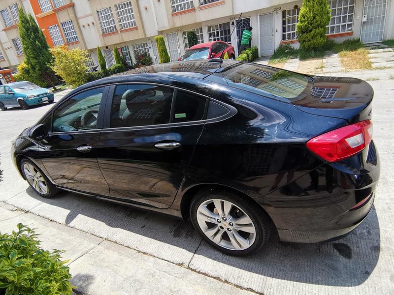 Chevrolet Cruze • 2017 • 12,100 km 7