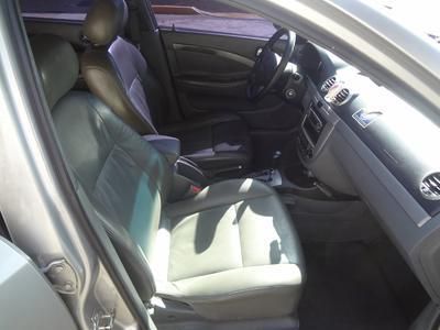 Chevrolet Optra • 2008 • 111,000 km 5