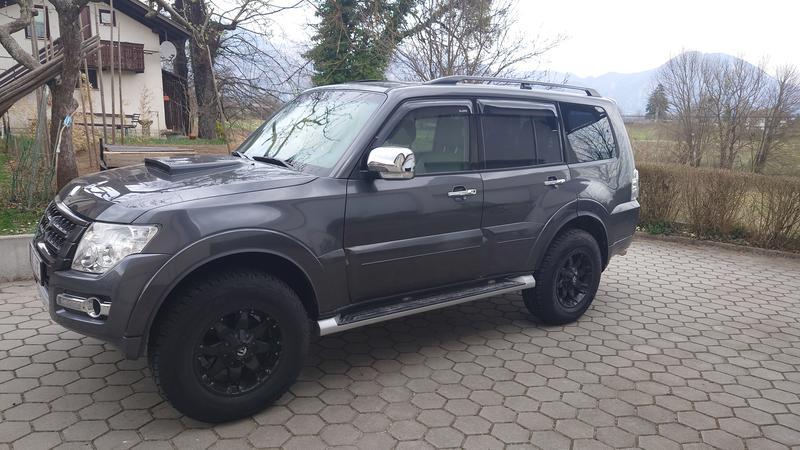 Mitsubishi Pajero • 2016 • 37,000 km 3