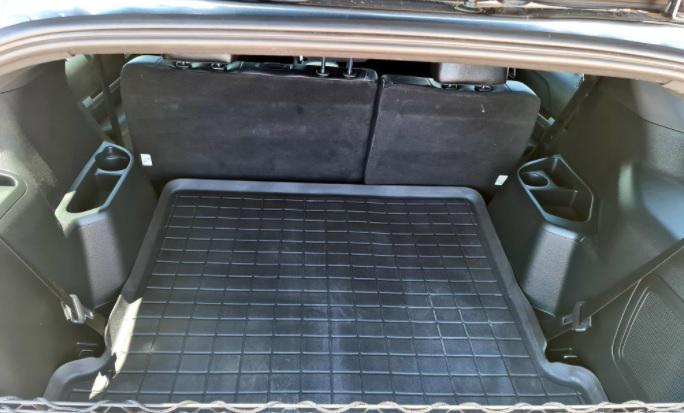 Ford Explorer • 2019 • 21,000 km 10