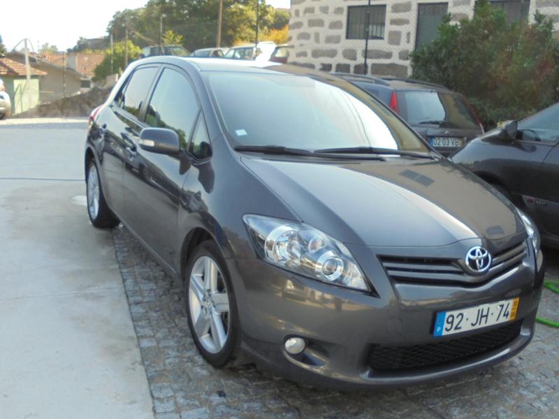 Toyota Auris • 2010 • 99,110 km 2