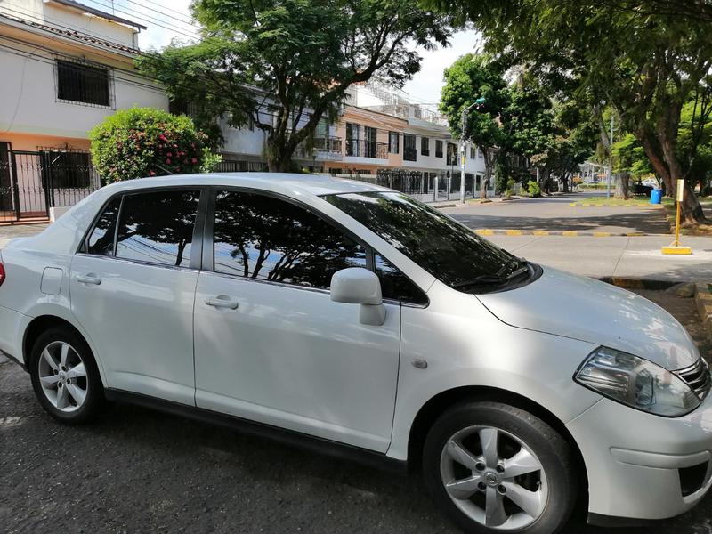 Nissan Tiida • 2012 • 92,000 km 7