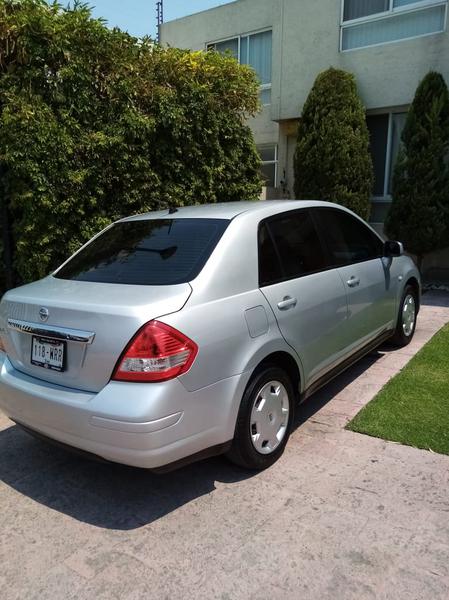 Nissan Tiida • 2009 • 109,000 km 3