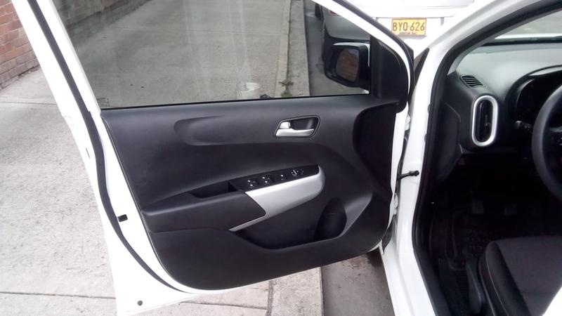 Kia Picanto • 2019 • 18,900 km 11