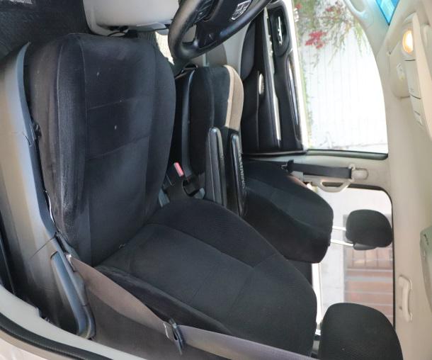 Dodge Grand Caravan • 2014 • 177,000 km 7