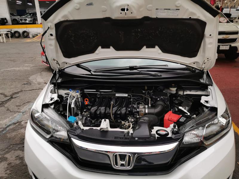 Honda FR-V • 2015 • 53,000 km 11