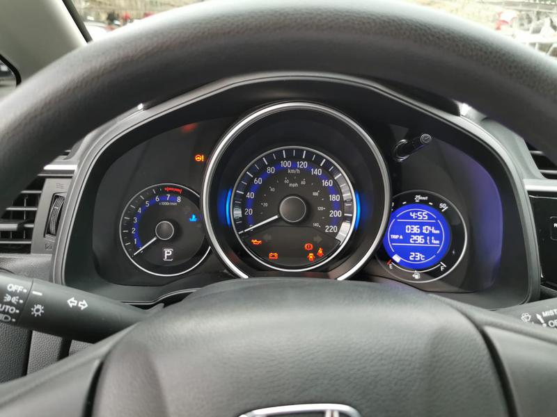 Honda FR-V • 2015 • 53,000 km 8