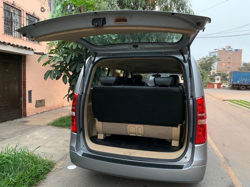 Hyundai H1 • 2015 • 7,000 km 6