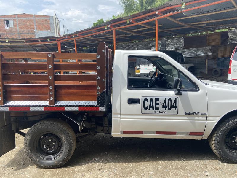 Chevrolet Luv • 1989 • 286,000 km 5