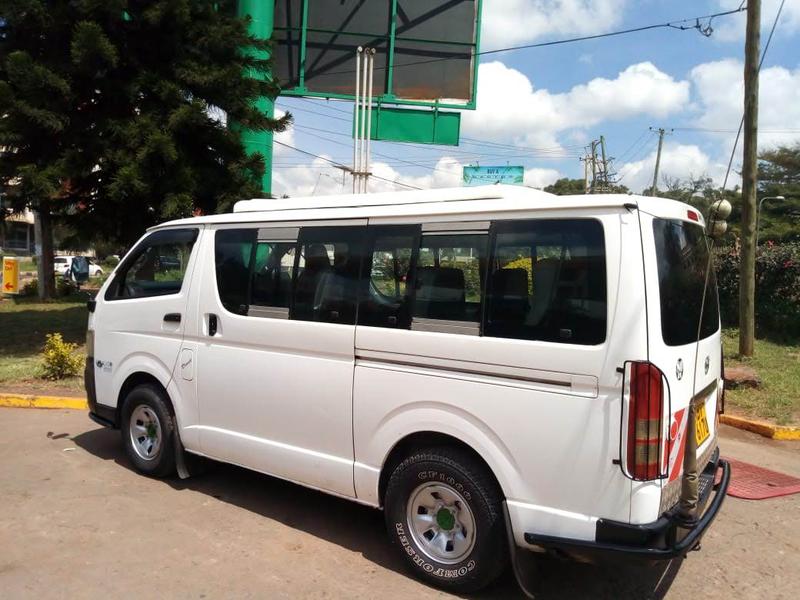 Toyota Hiace Van • 2007 • 500,000 km 1