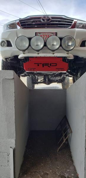 Toyota Hilux • 2014 • 100,000 km 4