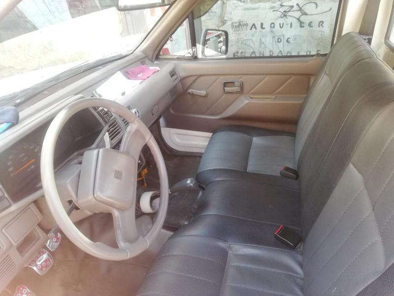 Chevrolet Luv • 1986 • 300,000 km 3