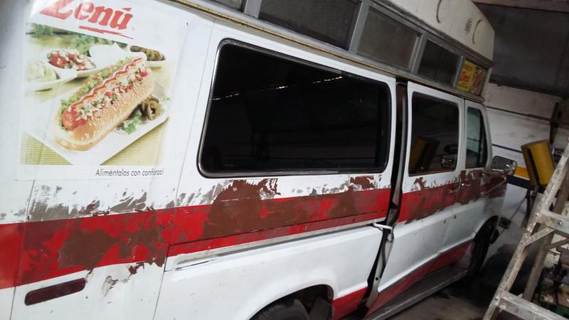 Ford 350 • 1989 • 189,000 km 2