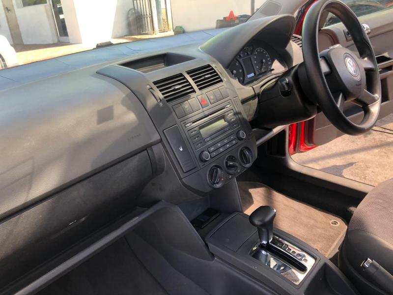 Volkswagen Polo • 2005 • 51,500 km 6