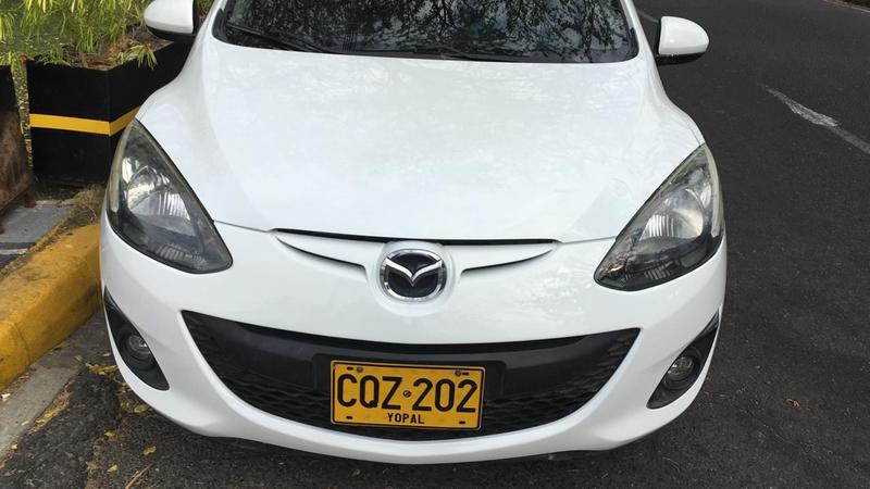 Mazda 2 • 2011 • 76,000 km 4
