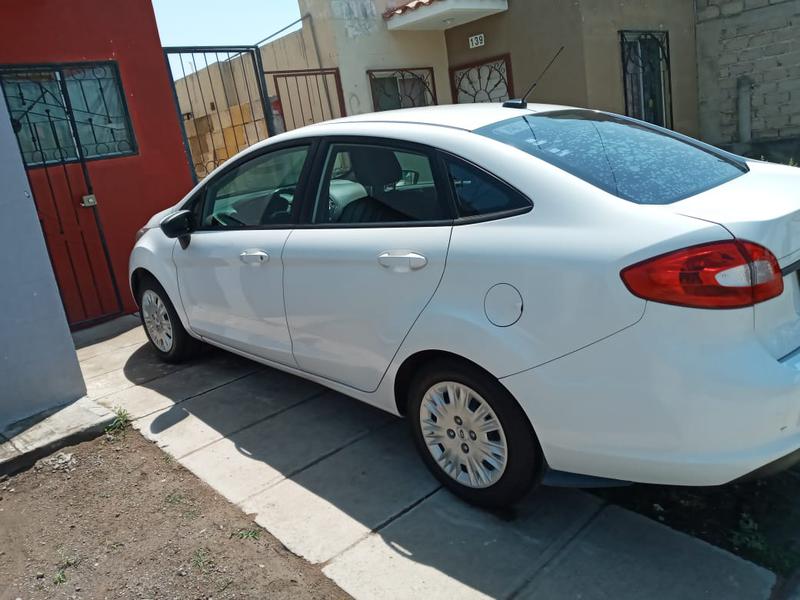 Ford Fiesta • 2013 • 144,200 km 6