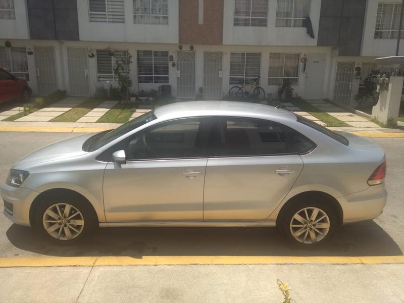 Volkswagen Vento • 2017 • 32 km 1