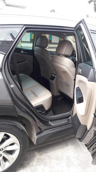 Hyundai Tucson • 2016 • 90,000 km 3