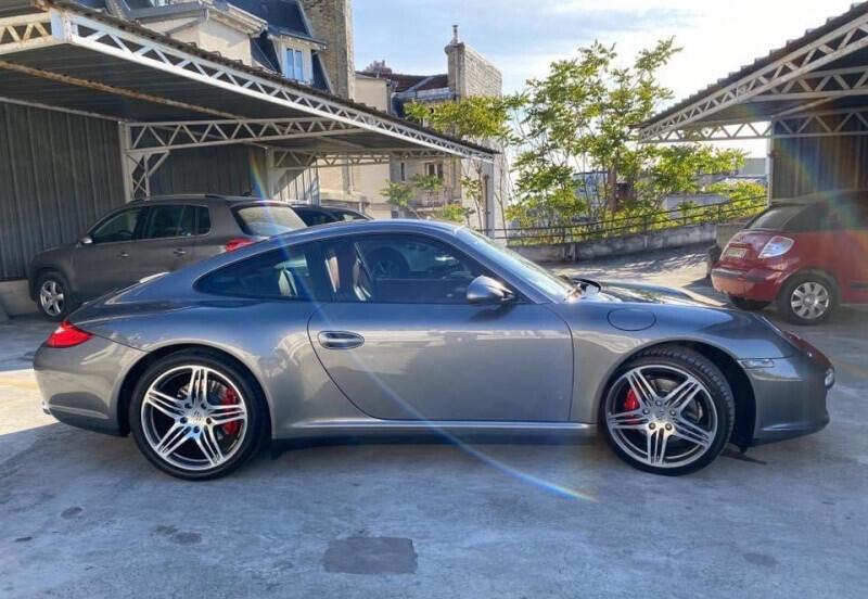 Porsche 911 Carrera • 2009 • 47,537 km 1