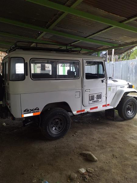 Toyota Land Cruiser • 1981 • 0 km 2