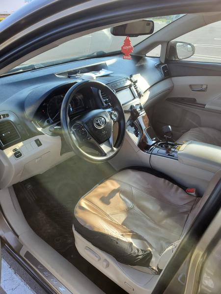 Toyota Avanza Veloz • 2013 • 6,000 km 5