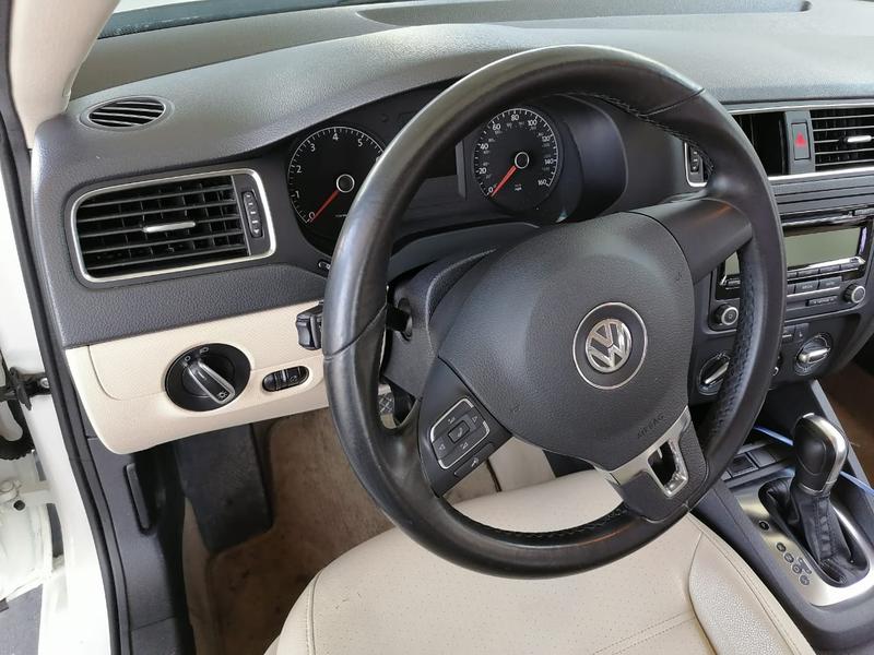 Volkswagen Jetta • 2011 • 88,678 km 8