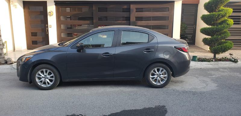 Toyota Yaris • 2016 • 47,250 km 3