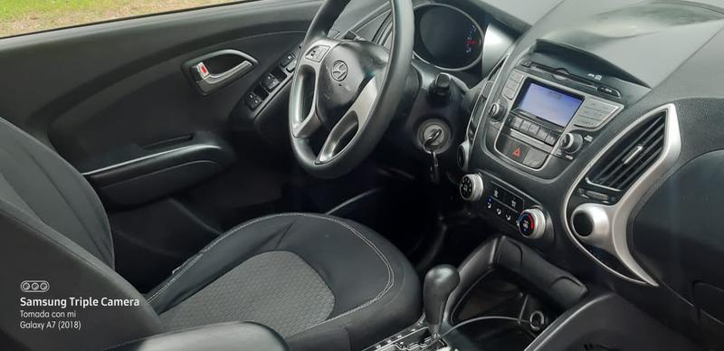 Hyundai Tucson • 2012 • 80,000 km 2