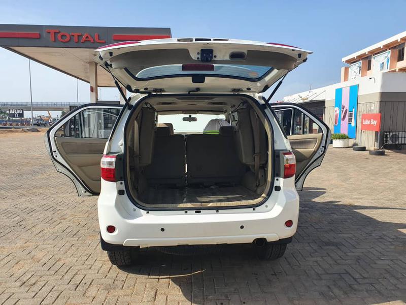 Toyota Fortuner • 2010 • 77,000 km 6