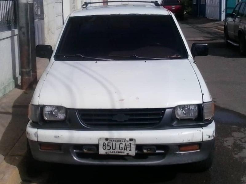 Chevrolet Luv • 1999 • 25,000 km 3