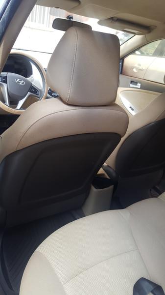 Hyundai Accent • 2015 • 75,000 km 3