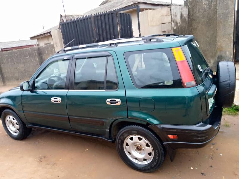 Honda CR-V • 1999 • 14,935 km 5