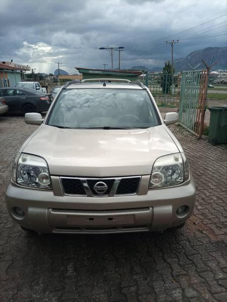 Nissan X-Trail • 2009 • 98,000 km 3