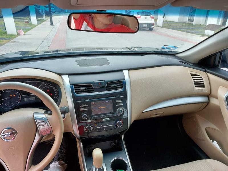 Nissan Altima • 2016 • 65,000 km 5