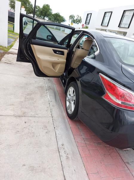 Nissan Altima • 2016 • 65,000 km 6
