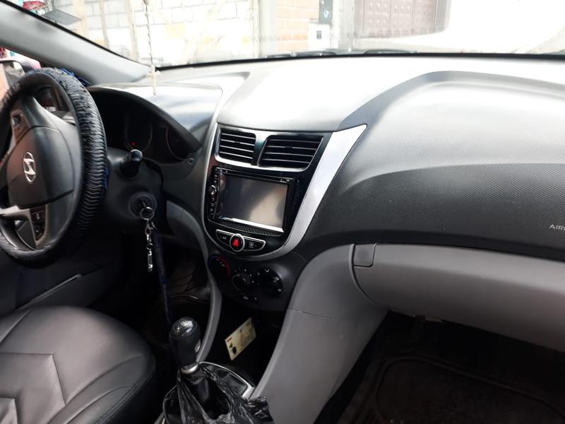 Hyundai Accent • 2014 • 130,000 km 9