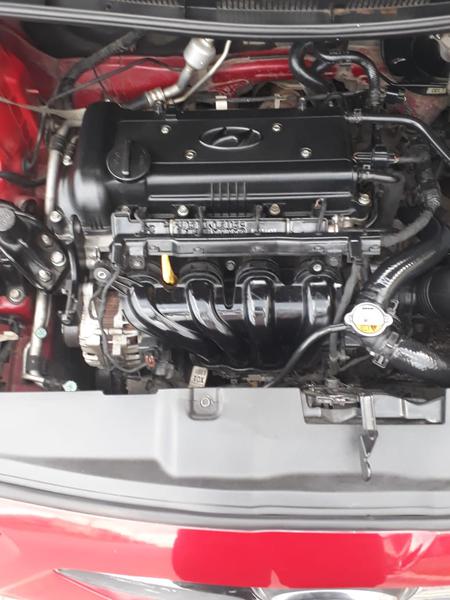 Hyundai Accent • 2014 • 130,000 km 4