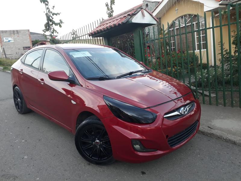 Hyundai Accent • 2014 • 130,000 km 10