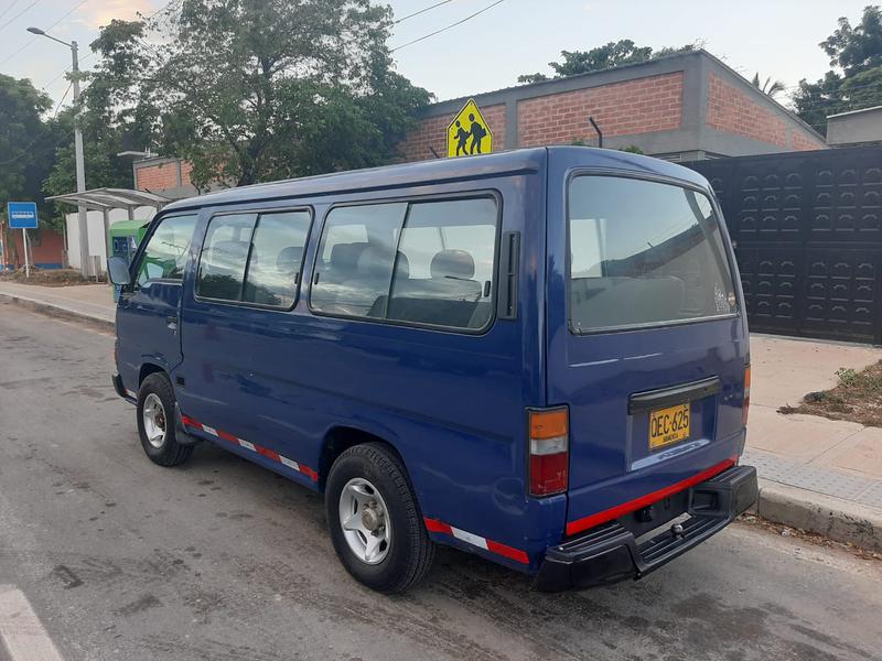 Nissan Urvan • 1997 • 123,456 km 2