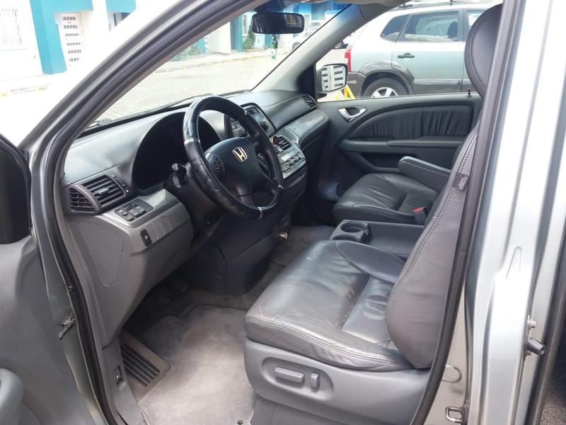 Honda Pilot • 2005 • 277,000 km 4