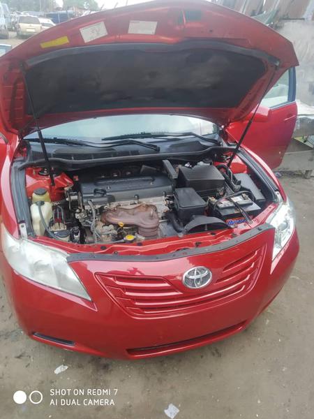 Toyota Camry • 2008 • 240 km 3