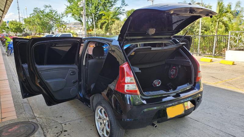 Renault Sandero • 2013 • 130,000 km 6