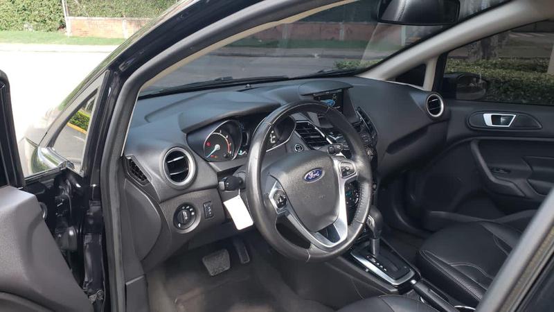 Ford Fiesta • 2015 • 85,000 km 1