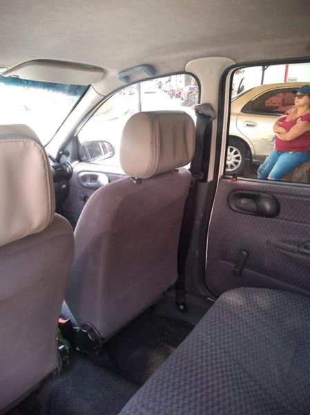 Chevrolet Corsa • 1997 • 209,000 km 3