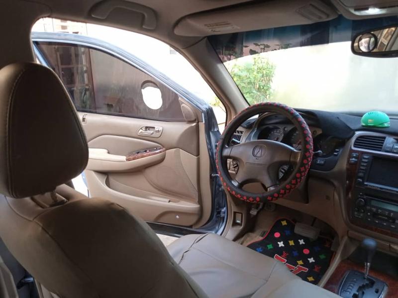 Acura MDX • 2005 • 170,000 km 15