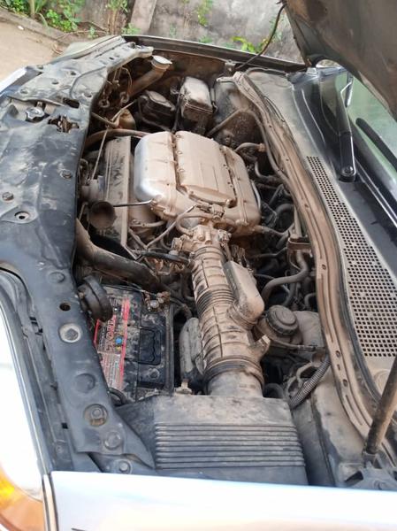 Acura MDX • 2005 • 170,000 km 4