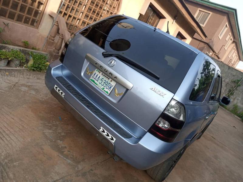 Acura MDX • 2005 • 170,000 km 13